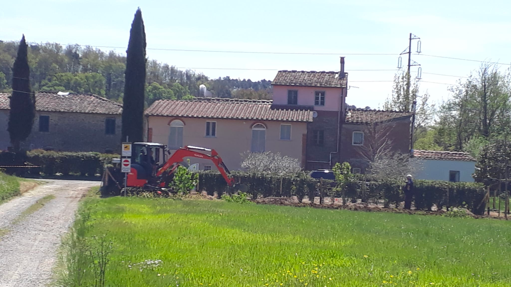 https://www.giardino.toscana.it/wp-content/uploads/2025/09/Realizzazione-giardino-villa-a-Camaiore.png